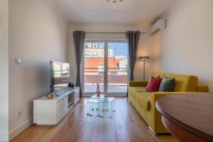 LovelyStay - Sunny 1BDR Apartment W/Terrace - image 15