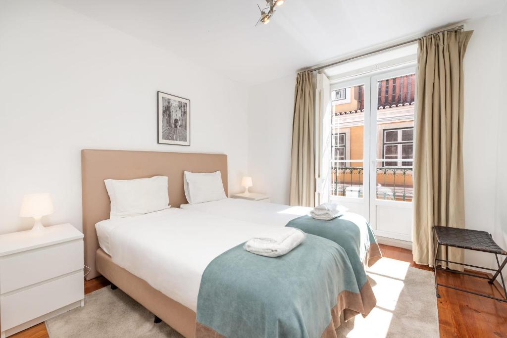 GuestReady - Modern 2BR Baixa Apt for up to 5 Guests! - image 3