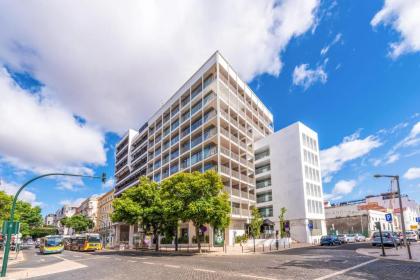 Midcentury Studio with Balcony in Santos 501 - image 11