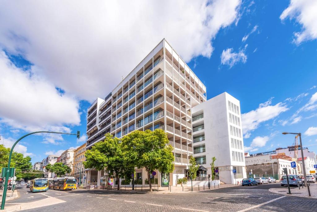 Midcentury Studio with Balcony in Santos 201 - image 2